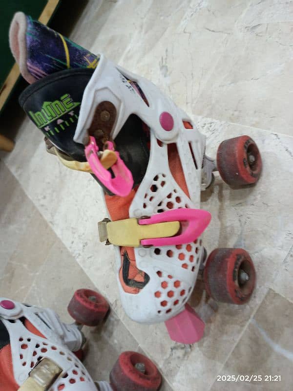 used Girls skates shoes 5-8 years 0