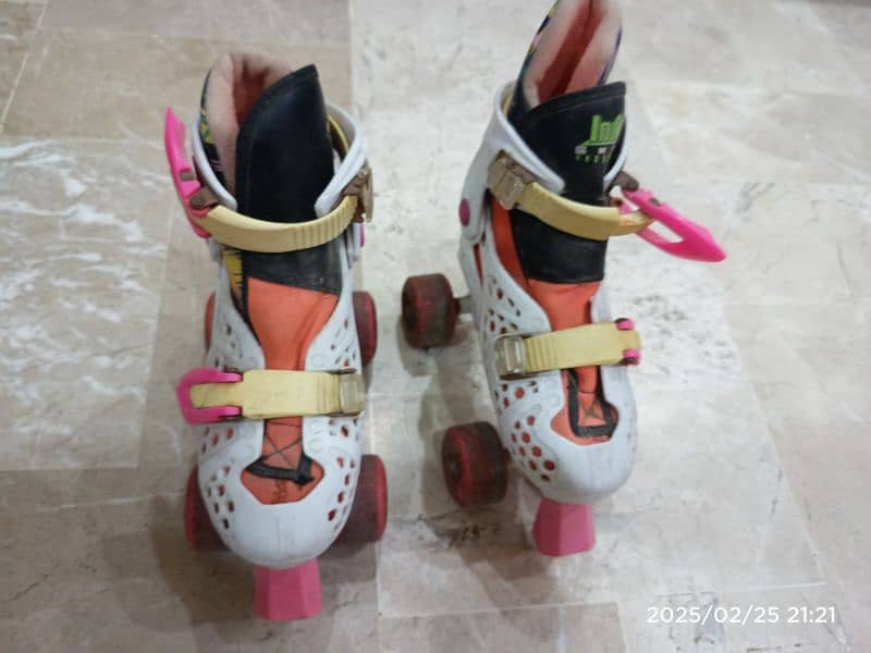 used Girls skates shoes 5-8 years 1