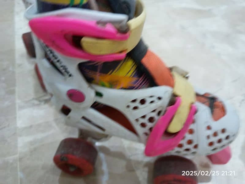 used Girls skates shoes 5-8 years 2