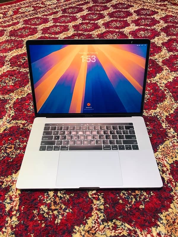 Apple MacBook Pro 2019 core i9 32/512 15inch 10&10 condition 5