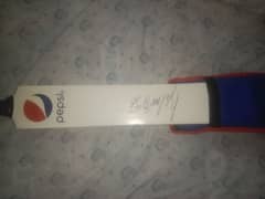 babar azam signed bat pepsi(not printed)