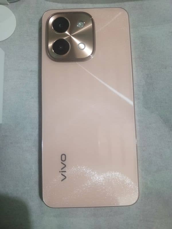 vivo Y28 8/128 New mobile just box open 5