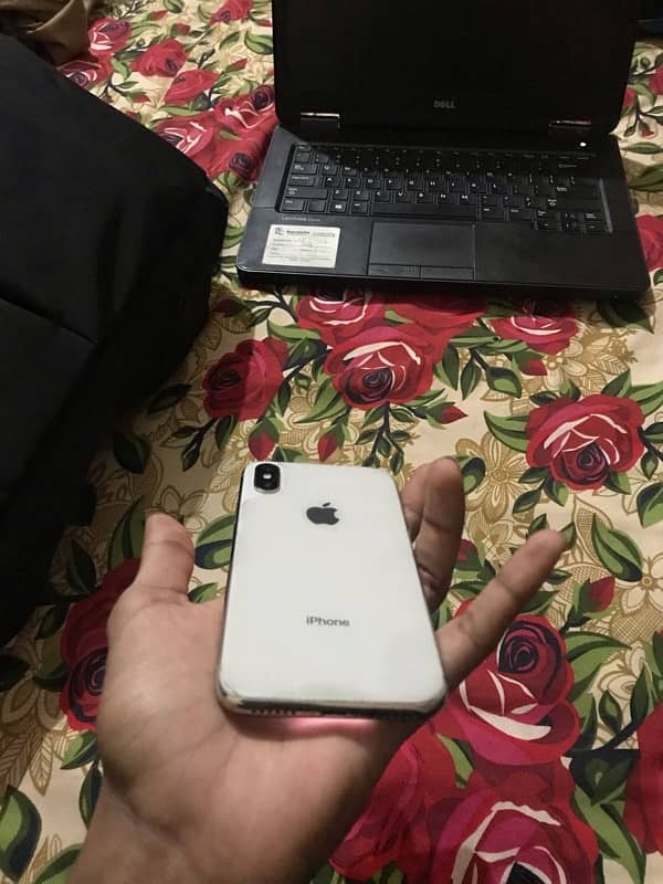 iphone x pta approved 64gb 0