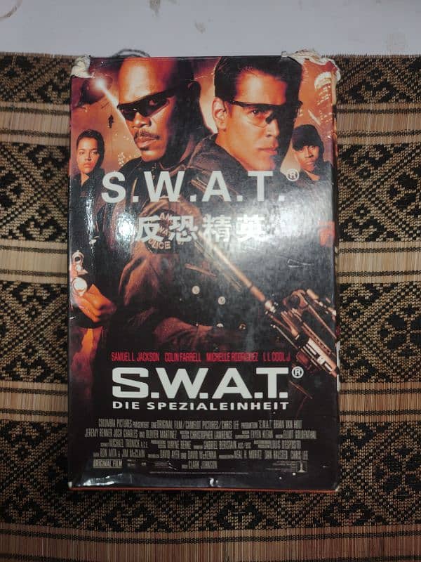 stylish SWAT sunglasses brands new 4