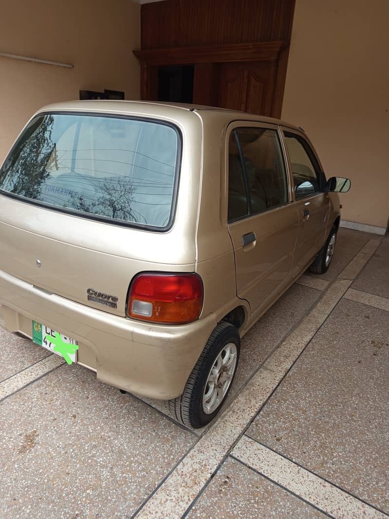 Daihatsu Cuore 2011 2