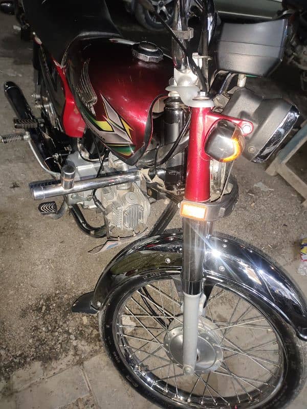 I'm sale for Honda CD 70 22 23 modal 8