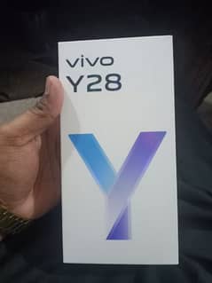 vivo y28 10/10 just 4 5 days use only 8/128