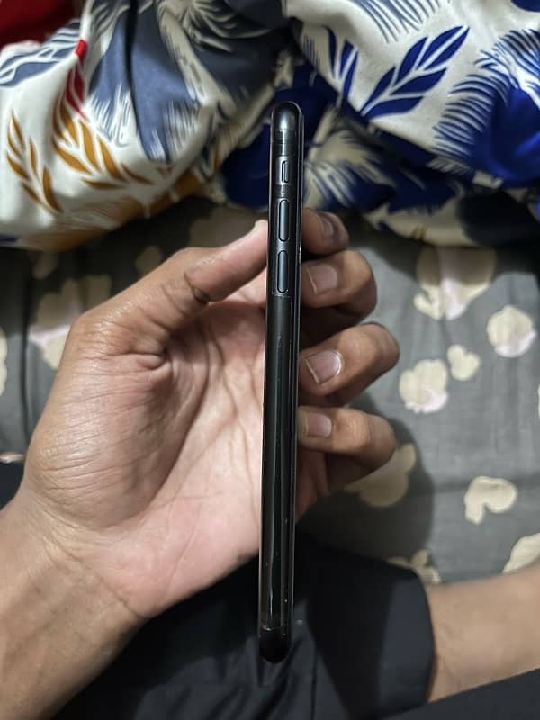 iPhone XR JV 64GB 5