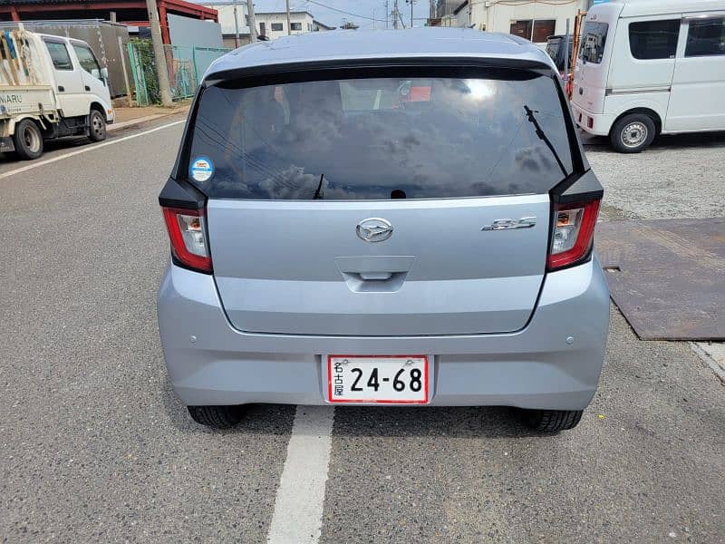 Daihatsu Mira 2021 8