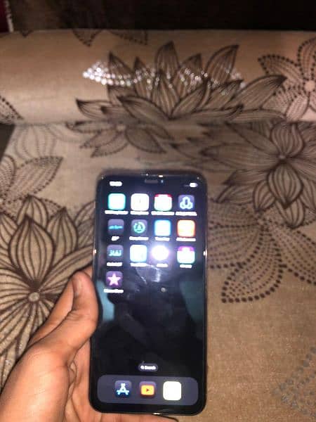 Iphone XSMAX (256GB) 4