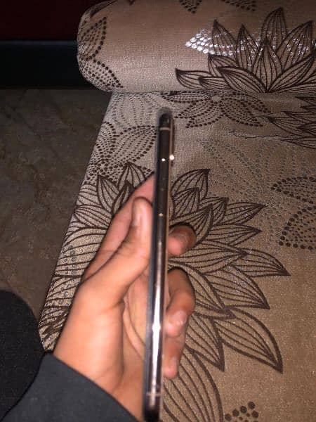 Iphone XSMAX (256GB) 6