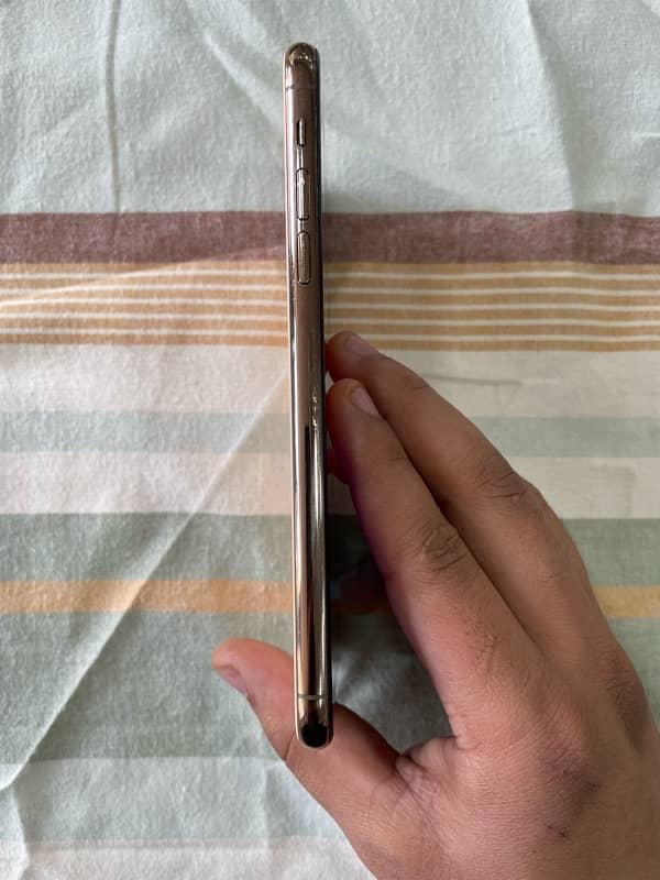 My iphone 11pro max 64gb Non JV 2