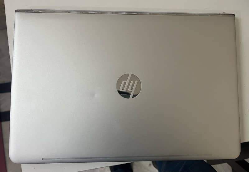 HP ENVY 15” Ci 7 6th Gen, 8gb 500 gb 4