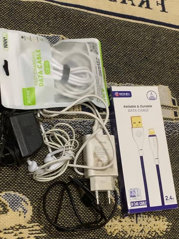 Mobile chargers for sale 0