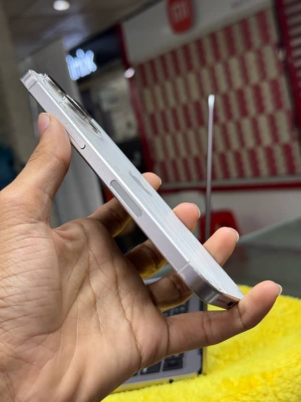 "Jackpot! iPhone 15 Pro Max 256GB | Back Cracked | JV Non-PTA" 1