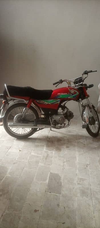 Honda CD 70 2017 model 18 ka tanki tape  WhatsApp number 03120040750 5