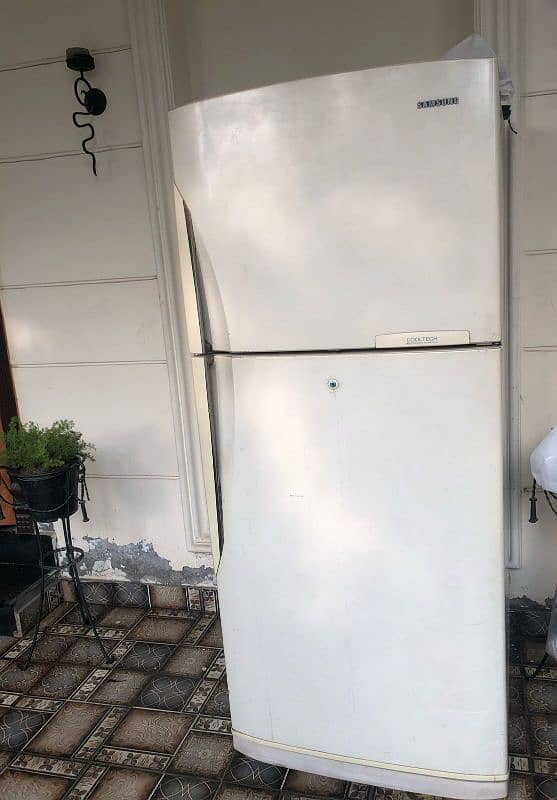 svmsung large fridge for sale 2