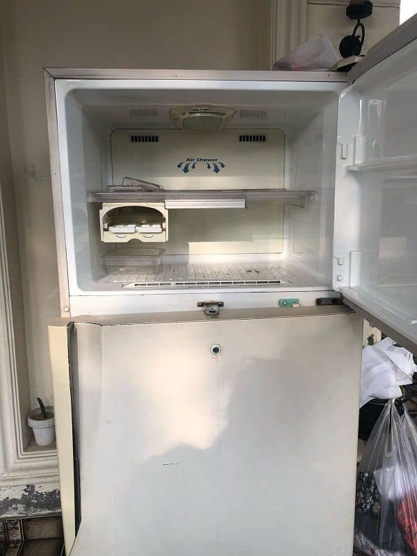 svmsung large fridge for sale 4