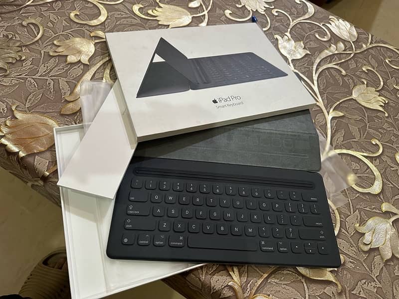 ipad pro Smart Keyboard [12.9 inch] 1