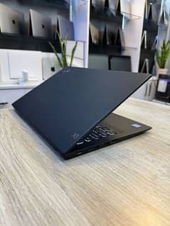 lenevo Thinkped X1 carbon core i5 8th gen 16/512 10&10 Tayyablaptop