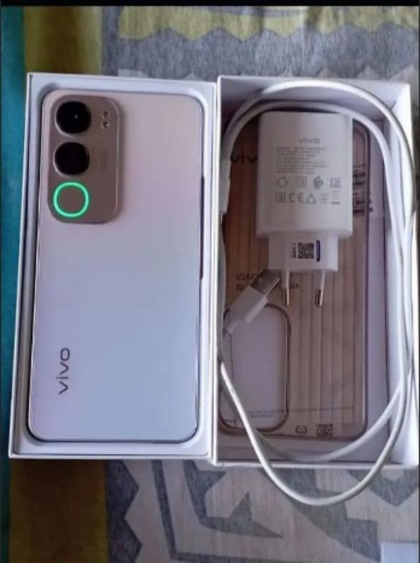 Vivo y19s 6/128 GB 0324-1196-558 My WhatsApp Number 0