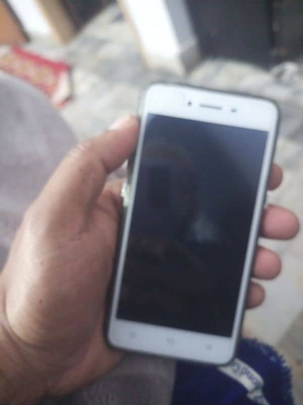 Oppo A37 in Original Condition 5