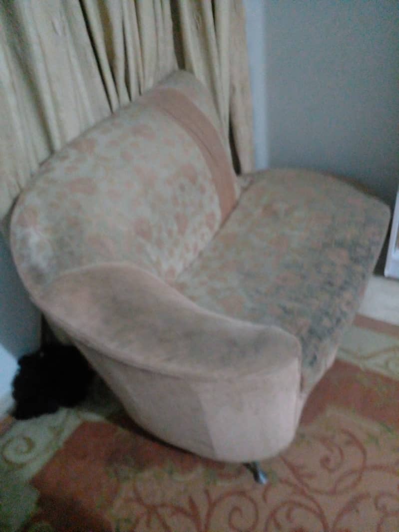 7 Seater Sofa Set- Urgent Sell 5