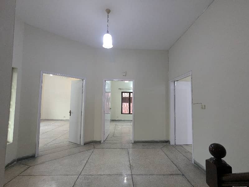 01-Kanal 4-BedRoom's House Available For Rent In Askari-9 Lahore. 13