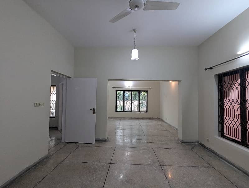 01-Kanal 4-BedRoom's House Available For Rent In Askari-9 Lahore. 15