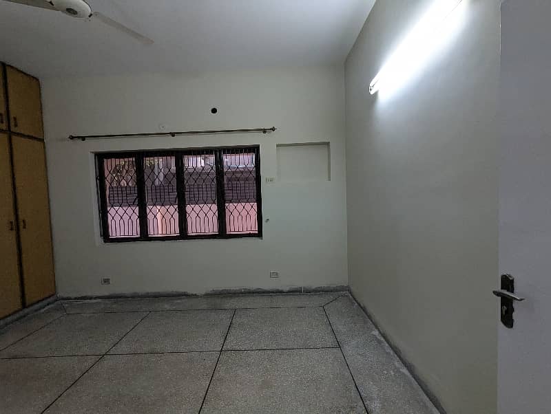 01-Kanal 4-BedRoom's House Available For Rent In Askari-9 Lahore. 28