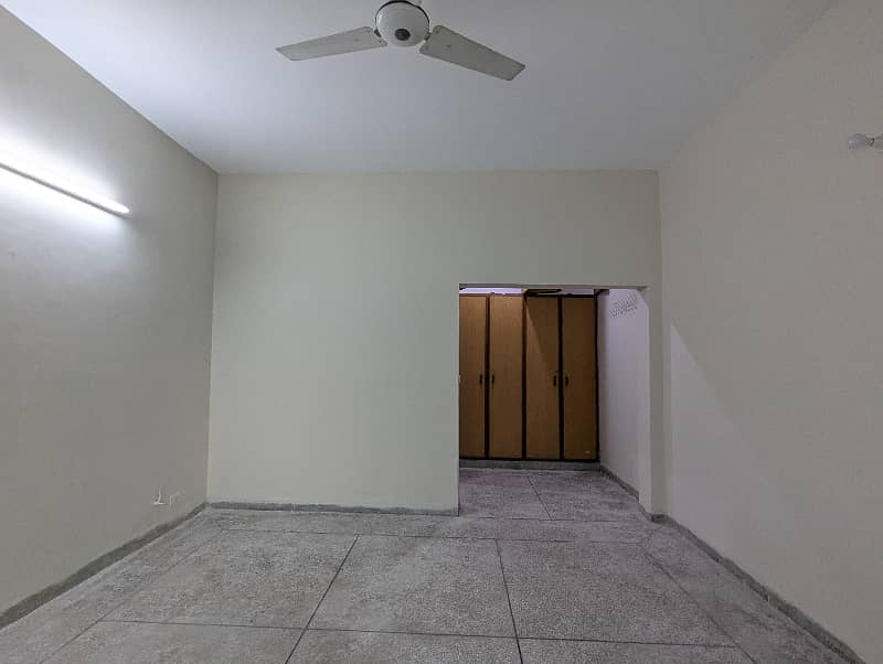 01-Kanal 4-BedRoom's House Available For Rent In Askari-9 Lahore. 36