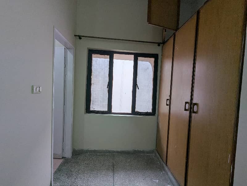 01-Kanal 4-BedRoom's House Available For Rent In Askari-9 Lahore. 43