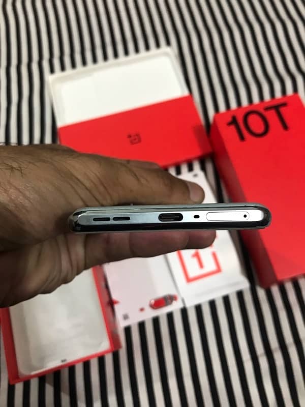 oneplus 10T 16/256 new box pack non pta green colour 3