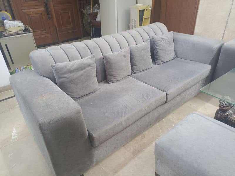 Sofa set with table 1