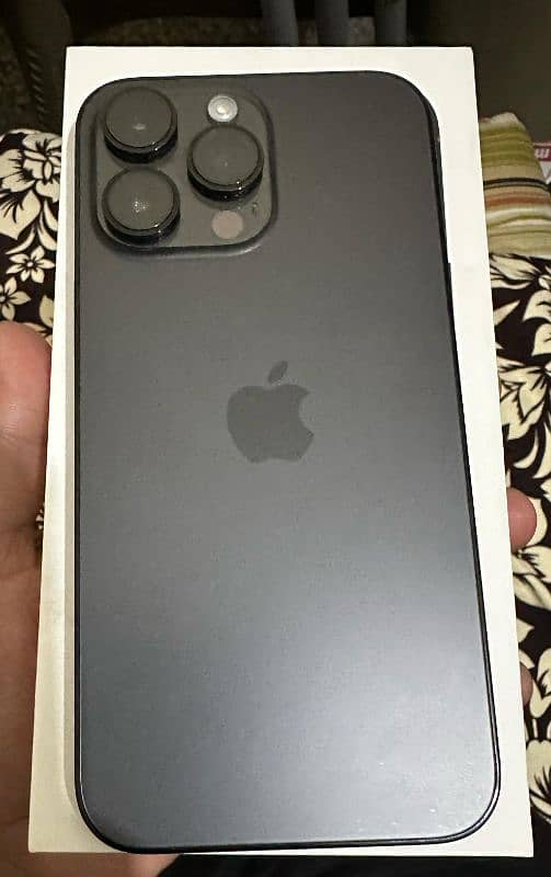 Iphone 14 pro max 1tb Factory unlock Non pta Complete box 2