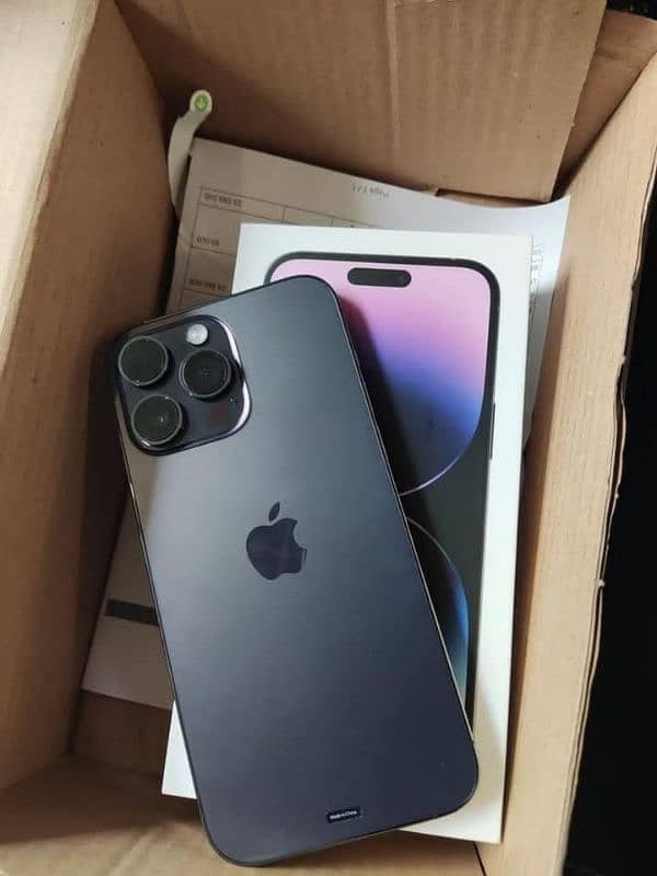 i Phone 8plus, 11,12,13,14,15 pro max on instalment Whatsap 3062623924 18