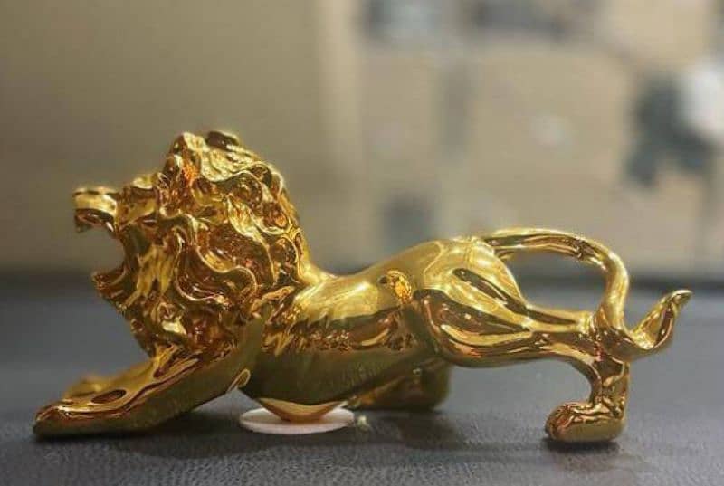 Decoration Golden lion for table | decoration lion for car dashboard 2