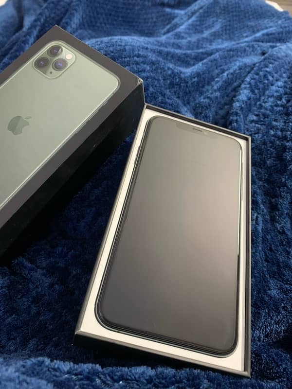 iPhone 11 Pro Max 1