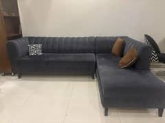 L shaped Sofa Lush Condition