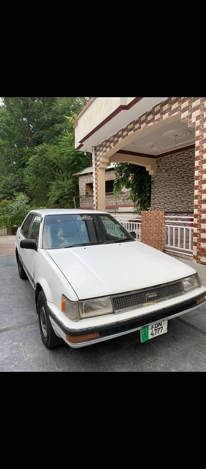 Toyota Corolla 86 model GL saloon 3