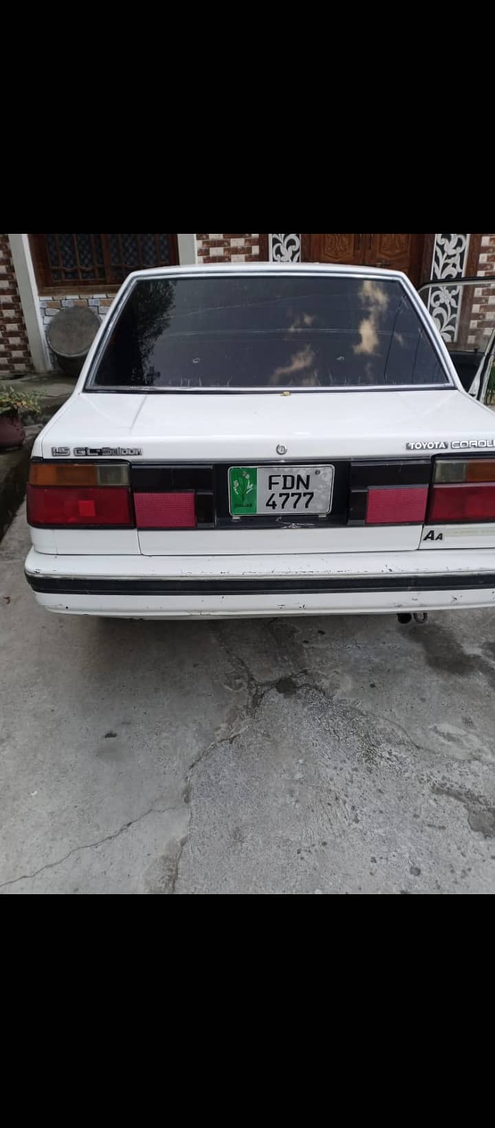 Toyota Corolla 86 model GL saloon 16