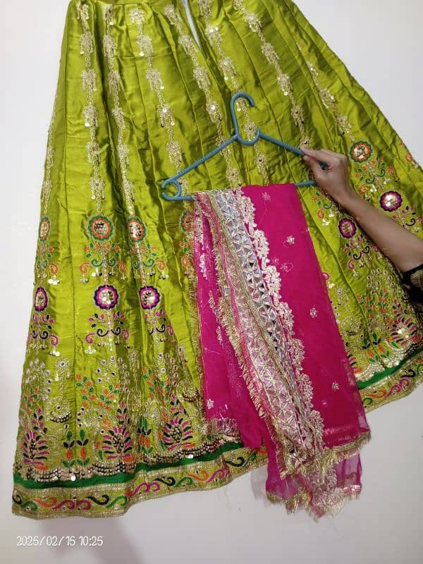 Bridal mehndi lehnga 1