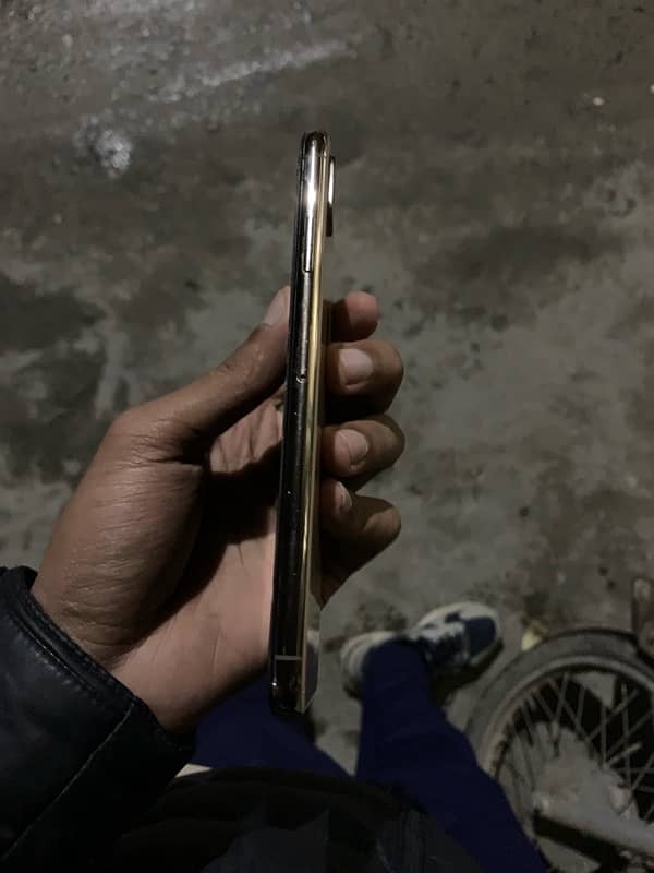 iphone xs max pta approved 0