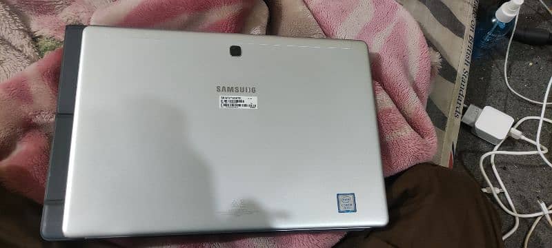 Samsung Galaxy Book 0