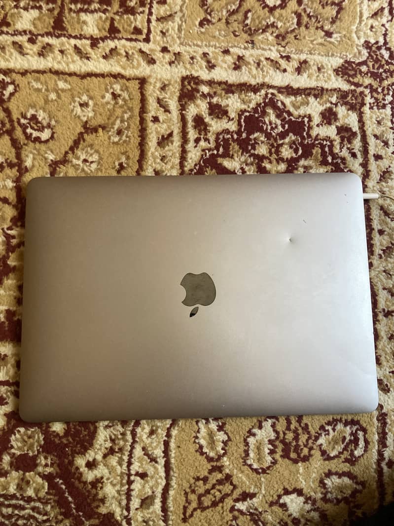 Macbook Air M1 8/256 3