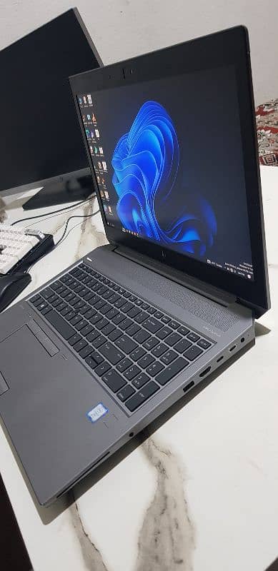 Hp zbook 15 g5 i7 8th generation 2