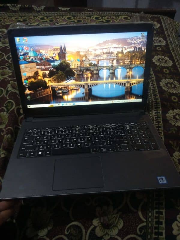 new condition touch screen laptop urgent sell need money 3