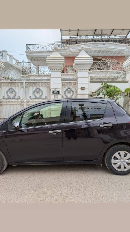 Toyota Vitz Jewela 2014 6