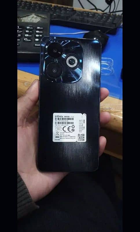 infinix smart 8pro 1