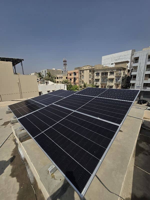 Solar Panel Cleaning Services 2